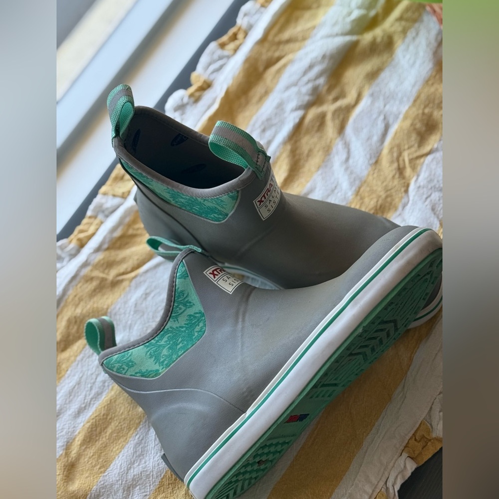 Xtratuf Gray & Mint deck Boots